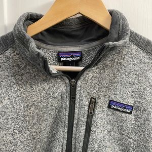 Patagonia Half Zip Men’s Pullover.